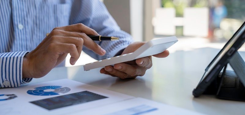 Mastering the shift to e-invoicing: Strategies for a smooth transition